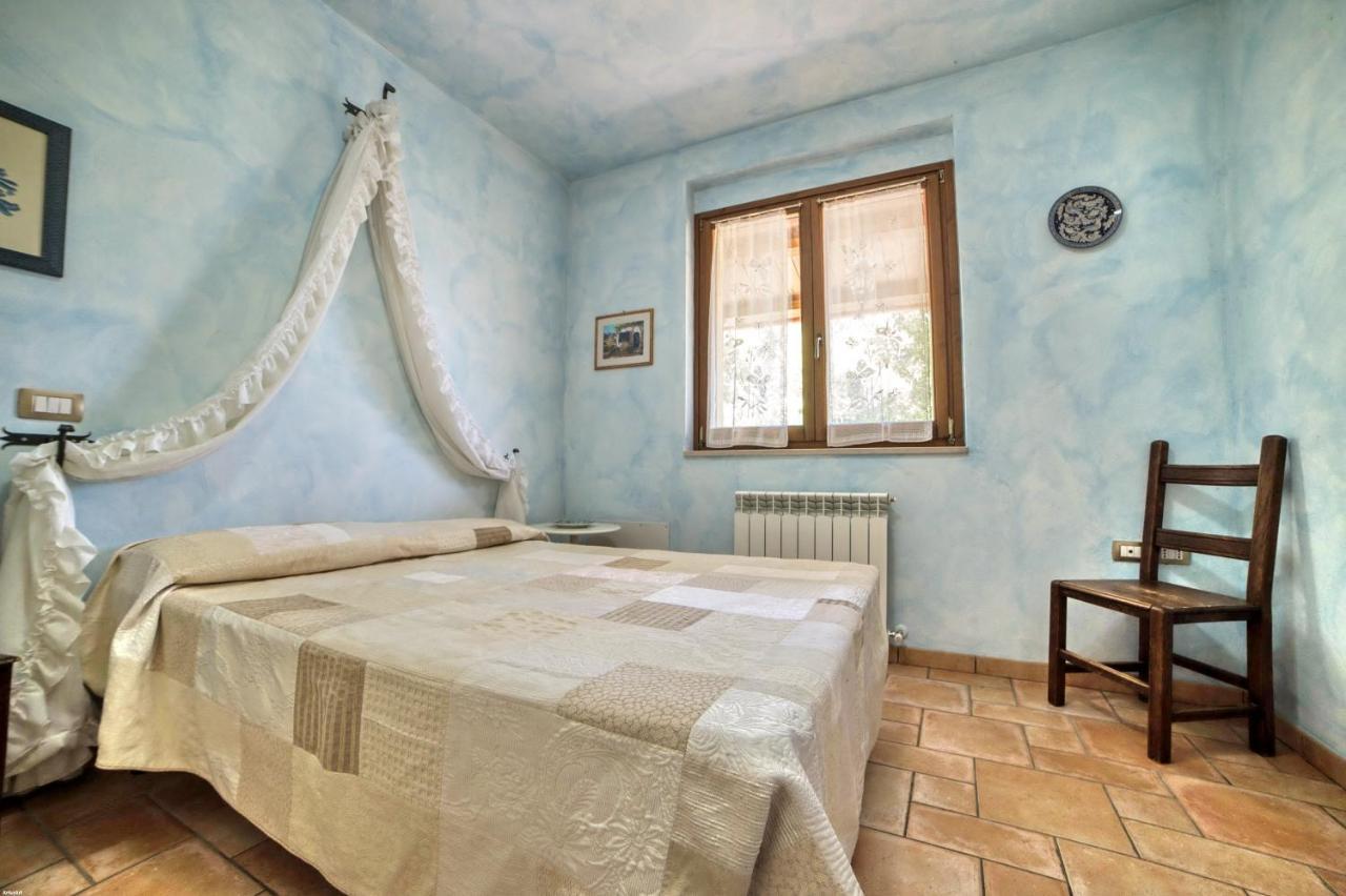 La Rupe Del Falco Monteciccardo ภายนอก รูปภาพ